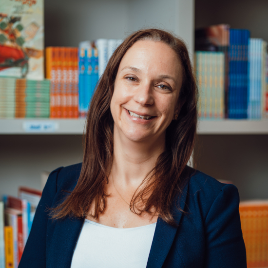 headshot of Laura Rahman