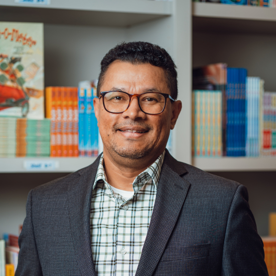 headshot of Romeo Ferrufino