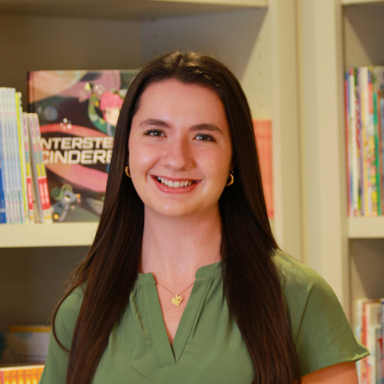 Lauren Ullman headshot